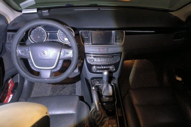 Used Peugeot 508 2013 2.3L 2nd Anniversary Automatic Smart Edition Center Console