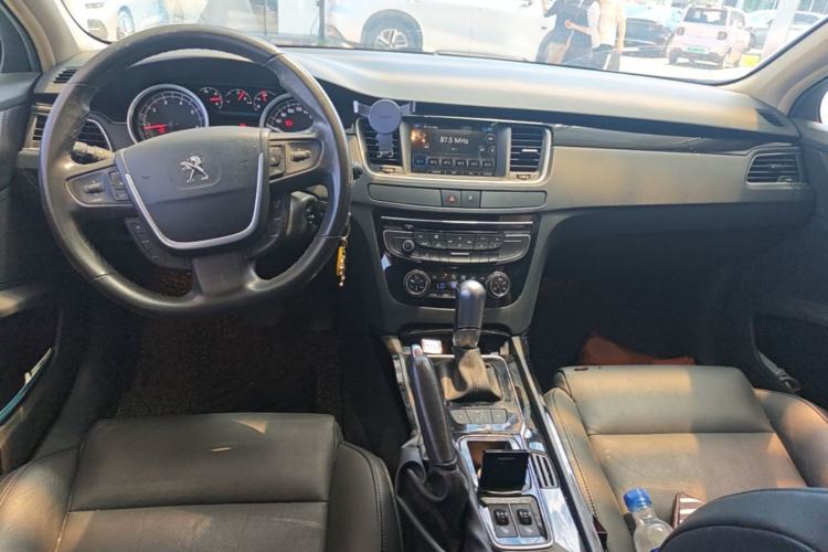 Used Peugeot 508 2013 2.0L 2nd Anniversary Edition Automatic Smart Enjoyment Version Center Console