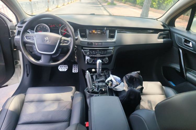 Used Peugeot 508 2013 2.0L 2nd Anniversary Edition Automatic Smart Enjoyment Version Center Console