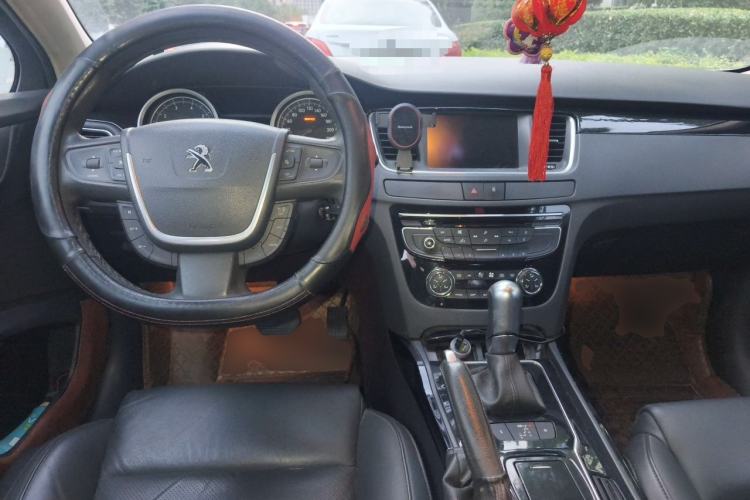 Used Peugeot 508 2013 2.0L 2nd Anniversary Edition Automatic Smart Enjoyment Version Center Console