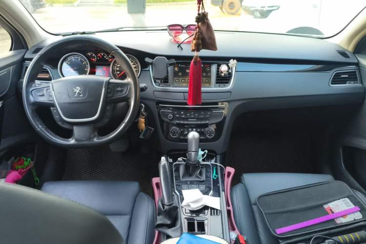 Used Peugeot 508 2013 2.0L 2nd Anniversary Edition Automatic Smart Enjoyment Version Center Console