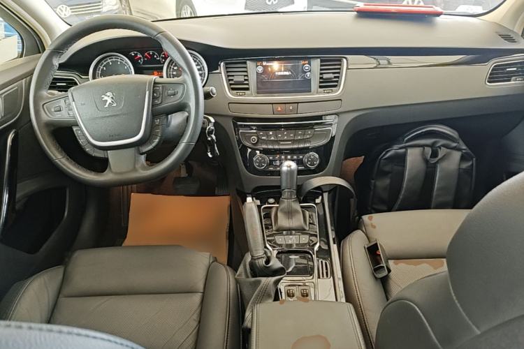 Used Peugeot 508 2013 2.0L 2nd Anniversary Edition Automatic Smart Enjoyment Version Center Console
