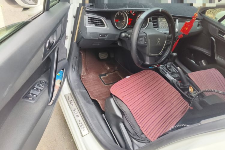 Used Peugeot 508 2013 2.0L 2nd Anniversary Edition with Automatic Sunroof – Classic Version Driver Seat
