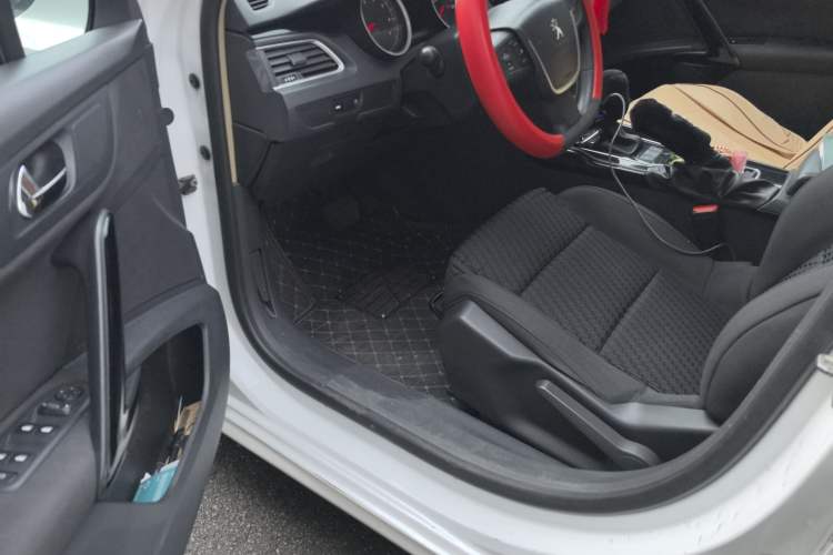 Used Peugeot 508 2013 2.0L 2nd Anniversary Edition with Automatic Sunroof – Classic Version Driver Seat
