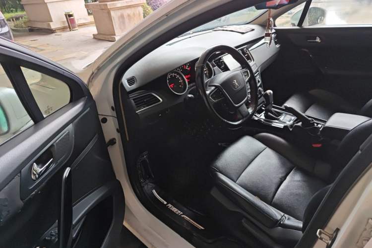 Used Peugeot 508 2013 2.0L 2nd Anniversary Edition with Automatic Sunroof – Classic Version Driver Seat