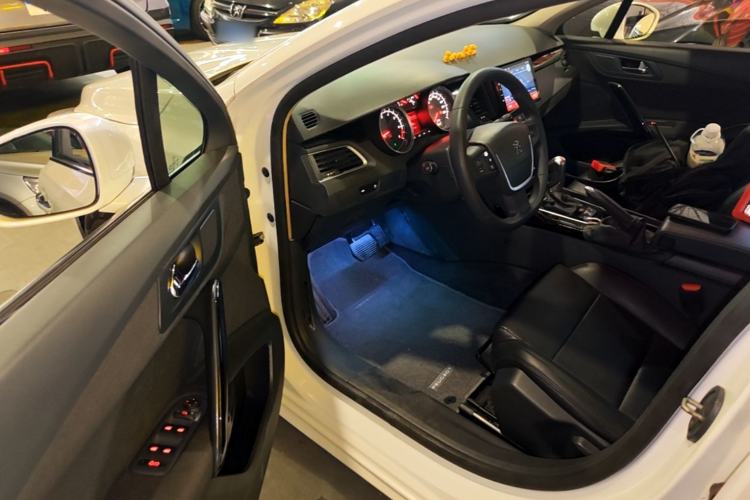 Used Peugeot 508 2013 2.0L 2nd Anniversary Edition with Automatic Sunroof – Classic Version Driver Seat