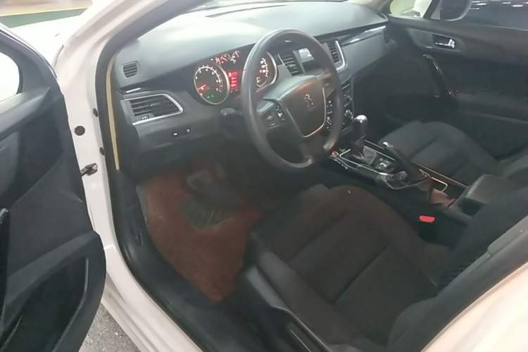 Used Peugeot 508 2013 2.0L 2nd Anniversary Edition with Automatic Sunroof – Classic Version Driver Seat