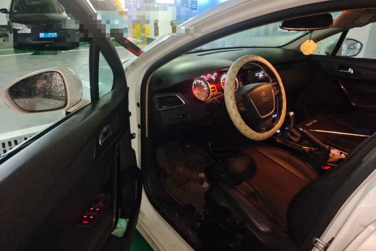 Used Peugeot 508 2013 2.0L 2nd Anniversary Edition with Automatic Sunroof – Classic Version Driver Seat