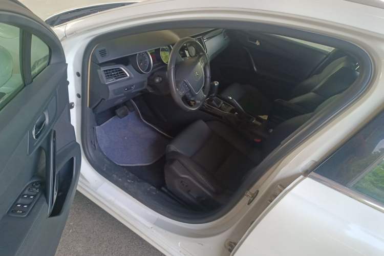 Used Peugeot 508 2013 2.0L 2nd Anniversary Edition with Automatic Sunroof – Classic Version Driver Seat