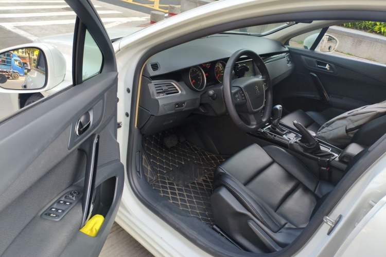 Used Peugeot 508 2013 2.0L 2nd Anniversary Edition with Automatic Sunroof – Classic Version Driver Seat