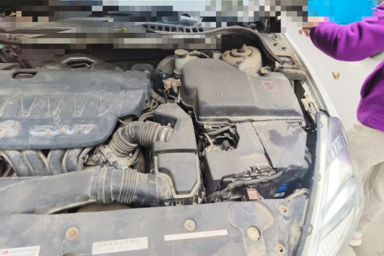 Used Peugeot 508 2013 2.0L 2nd Anniversary Edition with Automatic Sunroof – Classic Version Engine Bay Left