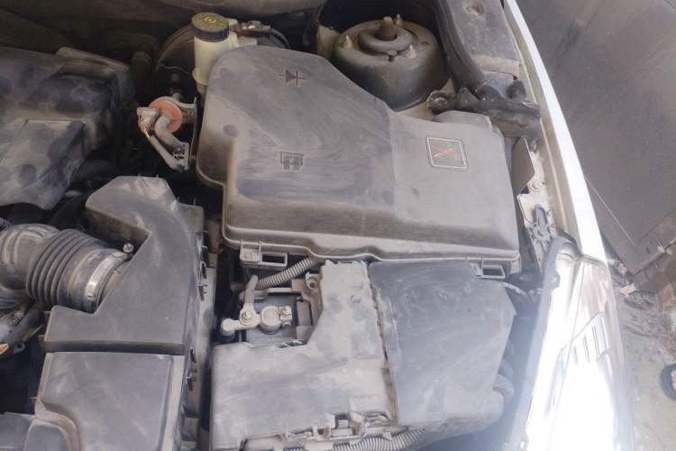 Used Peugeot 508 2013 2.0L 2nd Anniversary Edition with Automatic Sunroof – Classic Version Engine Bay Left