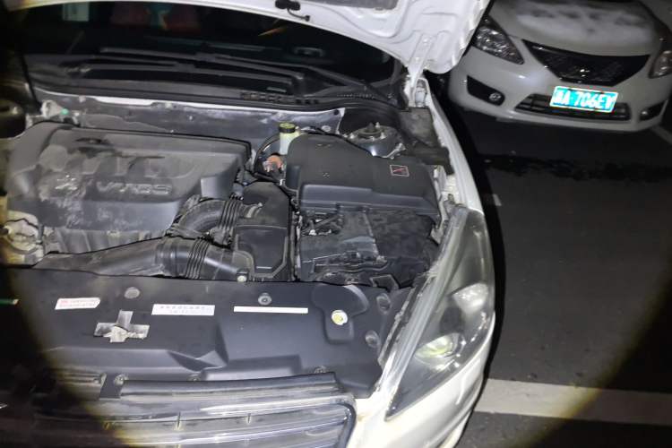 Used Peugeot 508 2013 2.3L Roland Garros Edition Engine Bay Left
