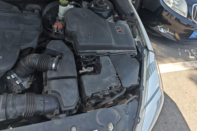 Used Peugeot 508 2013 2.0L 2nd Anniversary Edition with Automatic Sunroof – Classic Version Engine Bay Left