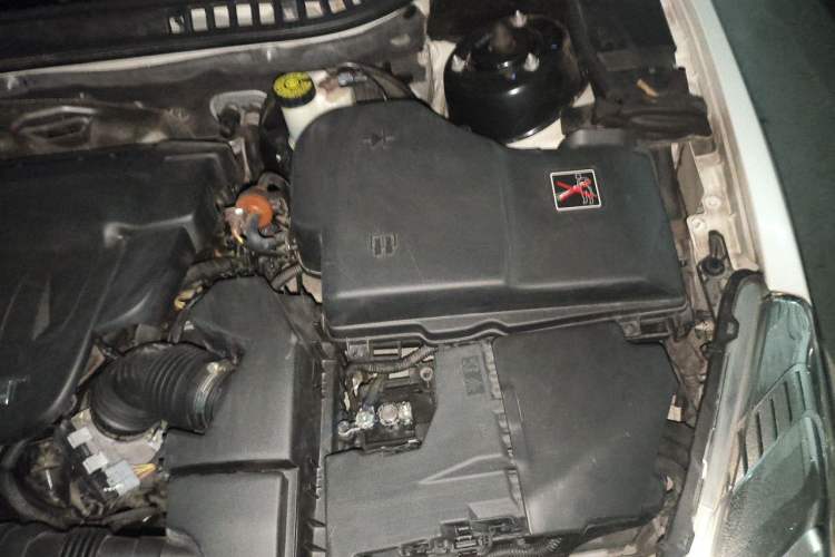 Used Peugeot 508 2013 2.0L 2nd Anniversary Edition with Automatic Sunroof – Classic Version Engine Bay Left