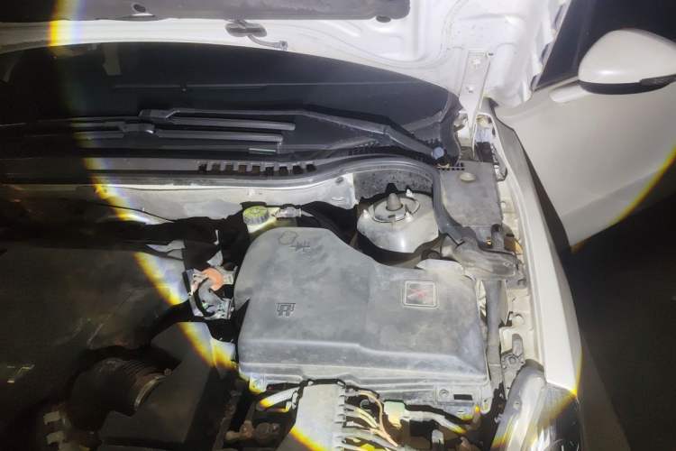 Used Peugeot 508 2013 2.0L 2nd Anniversary Edition with Automatic Sunroof – Classic Version Engine Bay Left