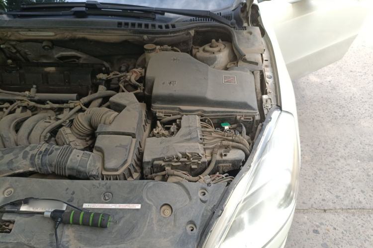 Used Peugeot 508 2013 2.0L 2nd Anniversary Edition with Automatic Sunroof – Classic Version Engine Bay Left