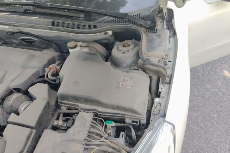 Used Peugeot 508 2013 2.0L 2nd Anniversary Edition Automatic Smart Enjoyment Version Engine Bay Left