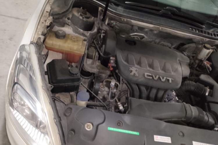 Used Peugeot 508 2013 2.0L 2nd Anniversary Edition with Automatic Sunroof – Classic Version Engine Bay Right