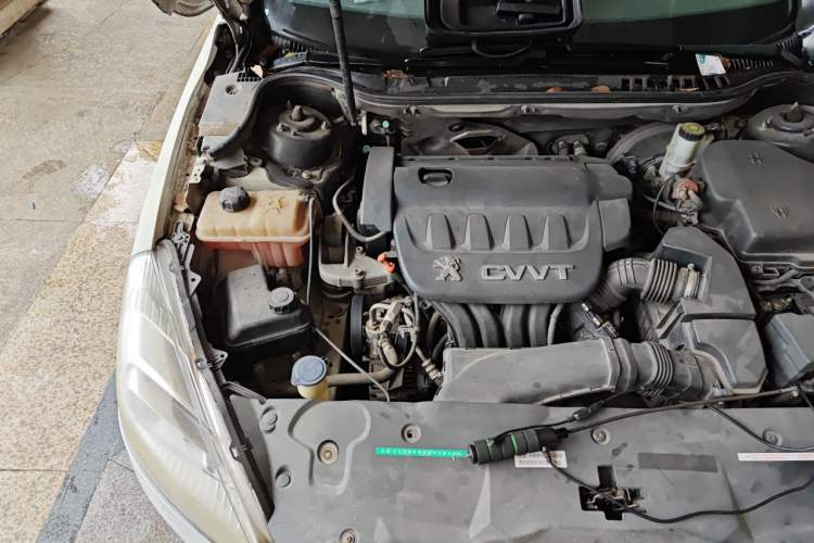 Used Peugeot 508 2013 2.0L 2nd Anniversary Edition with Automatic Sunroof – Classic Version Engine Bay Right