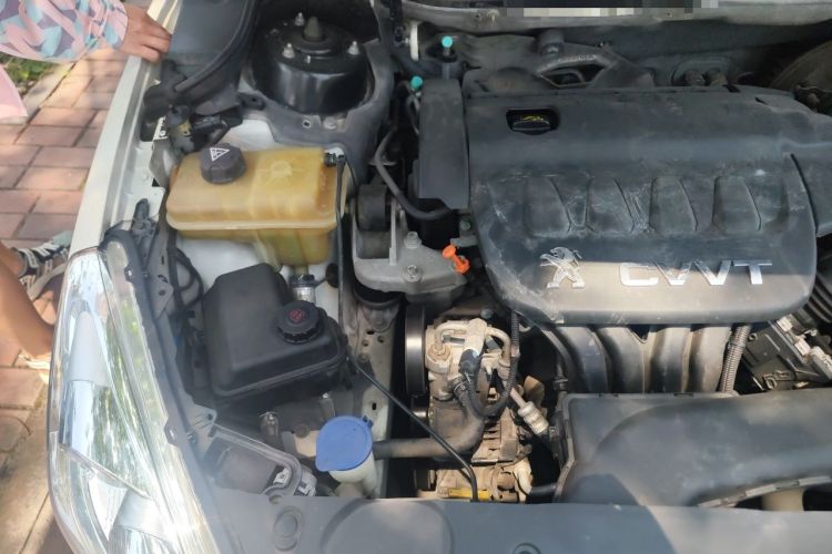 Used Peugeot 508 2013 2.0L 2nd Anniversary Edition Automatic Smart Enjoyment Version Engine Bay Right