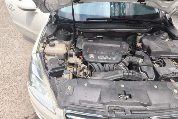 Used Peugeot 508 2013 2.0L 2nd Anniversary Edition with Automatic Sunroof – Classic Version Engine Bay Right