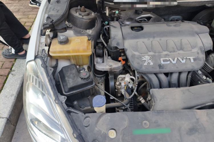 Used Peugeot 508 2013 2.0L 2nd Anniversary Edition with Automatic Sunroof – Classic Version Engine Bay Right