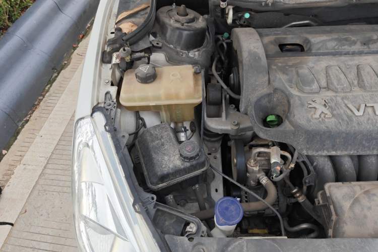 Used Peugeot 508 2013 2.3L 2nd Anniversary Edition Automatic Flagship Model Engine Bay Right