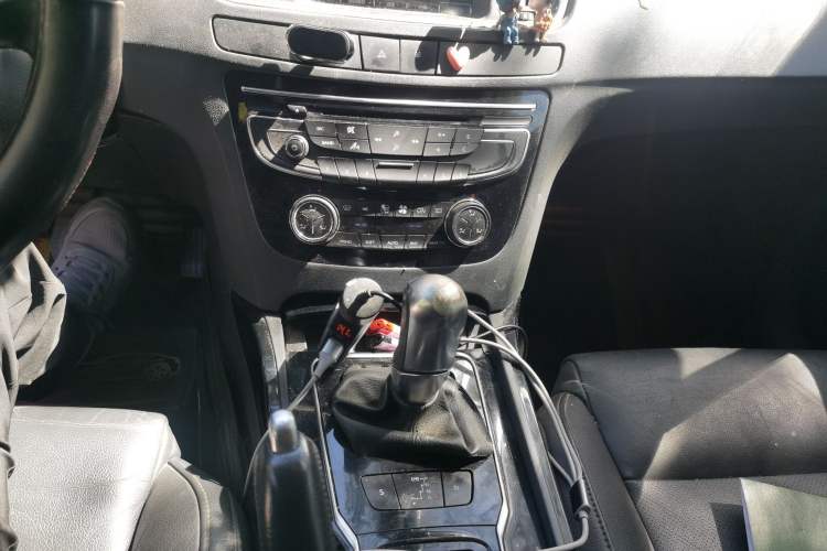 Used Peugeot 508 2013 2.3L 2nd Anniversary Edition Automatic Flagship Model Gear Lever