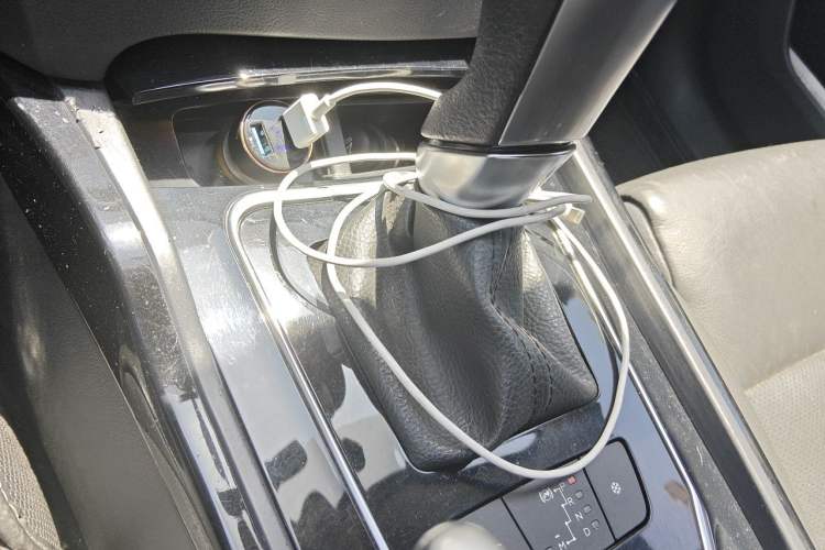 Used Peugeot 508 2013 2.0L 2nd Anniversary Edition Automatic Smart Enjoyment Version Gear Lever