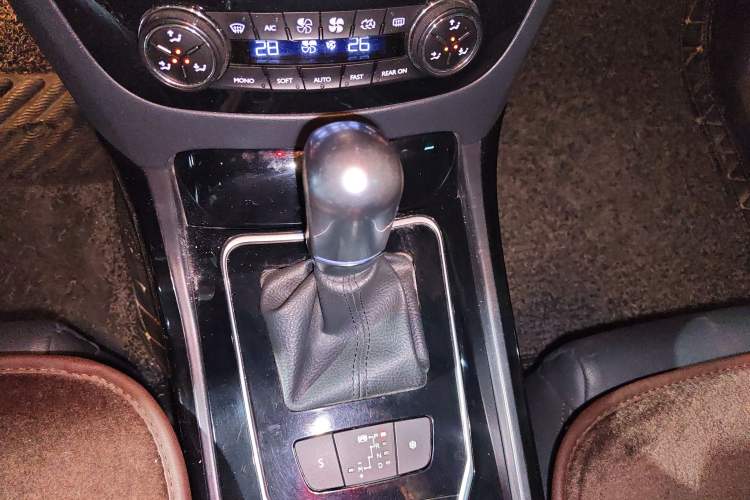 Used Peugeot 508 2013 2.3L 2nd Anniversary Edition Automatic Flagship Model Gear Lever