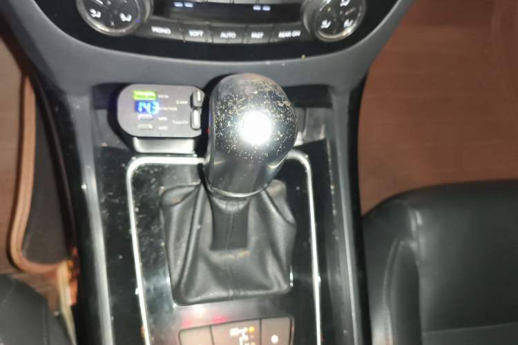 Used Peugeot 508 2013 2.0L 2nd Anniversary Edition Automatic Smart Enjoyment Version Gear Lever