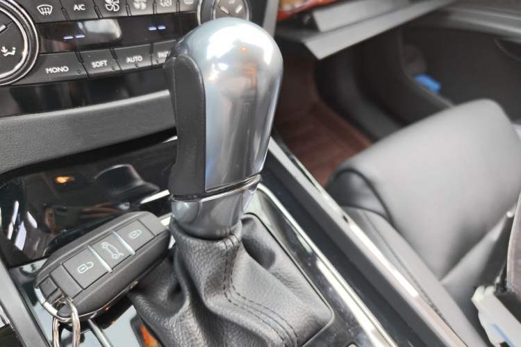 Used Peugeot 508 2013 2.3L 2nd Anniversary Edition Automatic Flagship Model Gear Lever