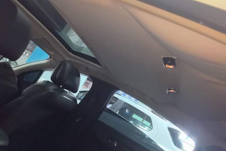 Used Peugeot 508 2013 2.0L 2nd Anniversary Edition with Automatic Sunroof – Classic Version Headliner