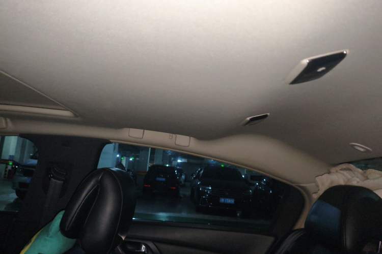 Used Peugeot 508 2013 2.0L 2nd Anniversary Edition with Automatic Sunroof – Classic Version Headliner