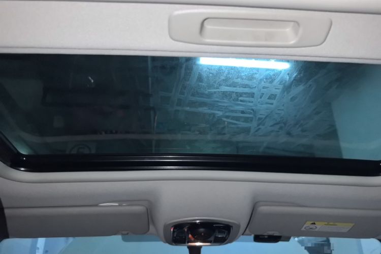 Used Peugeot 508 2013 2.0L 2nd Anniversary Edition with Automatic Sunroof – Classic Version Headliner