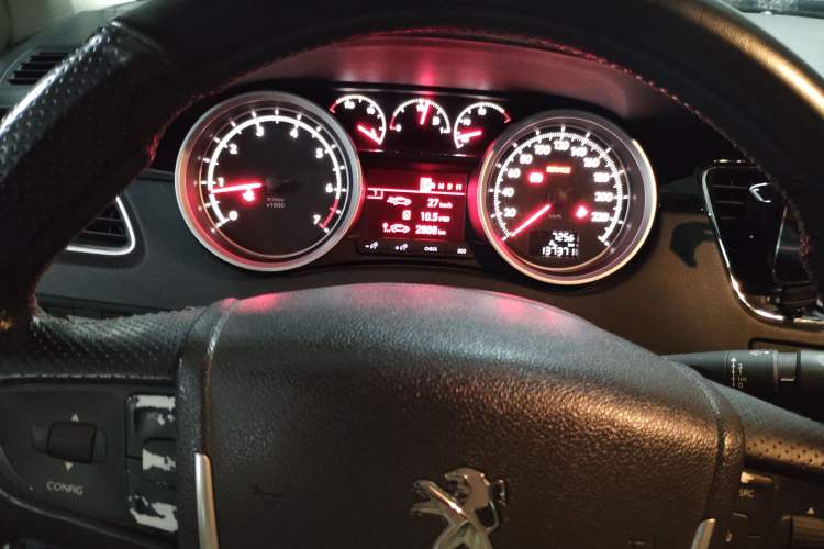 Used Peugeot 508 2013 2.0L 2nd Anniversary Edition with Automatic Sunroof – Classic Version Instrument Cluster