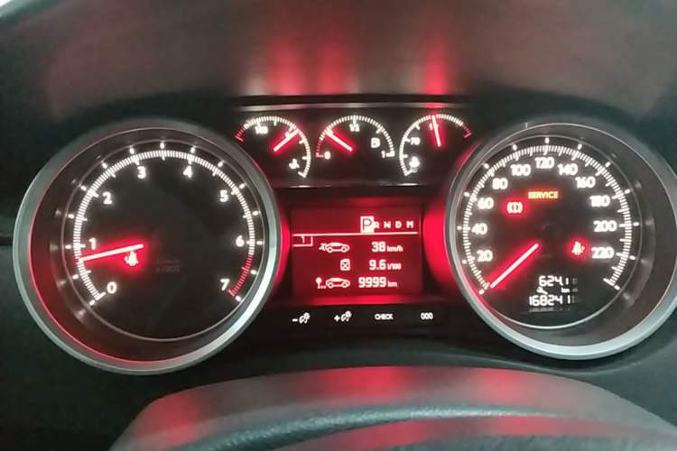 Used Peugeot 508 2013 2.0L 2nd Anniversary Edition with Automatic Sunroof – Classic Version Instrument Cluster