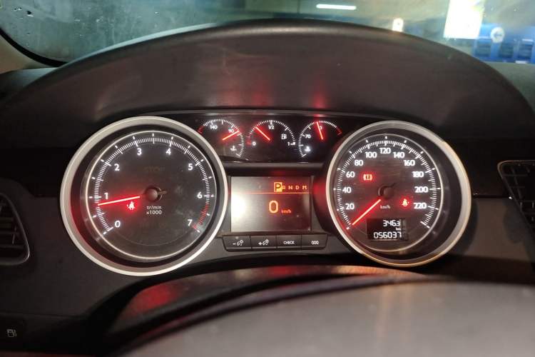 Used Peugeot 508 2013 2.0L 2nd Anniversary Edition with Automatic Sunroof – Classic Version Instrument Cluster