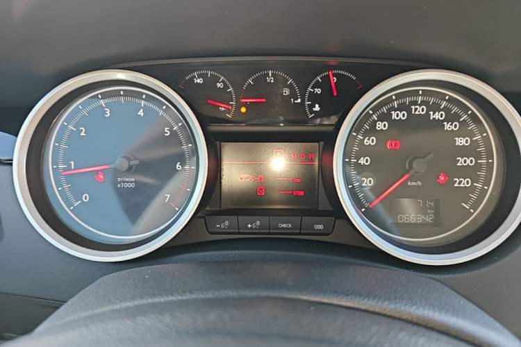 Used Peugeot 508 2013 2.0L 2nd Anniversary Edition Automatic Smart Enjoyment Version Instrument Cluster