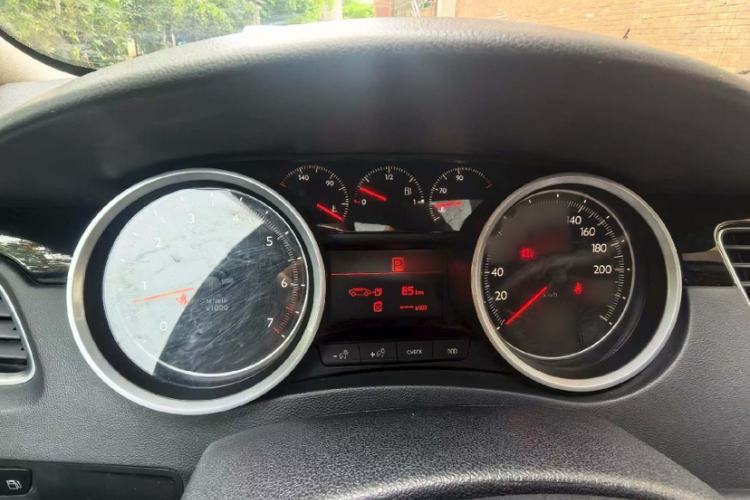 Used Peugeot 508 2013 2.0L 2nd Anniversary Edition Automatic Smart Enjoyment Version Interior 1