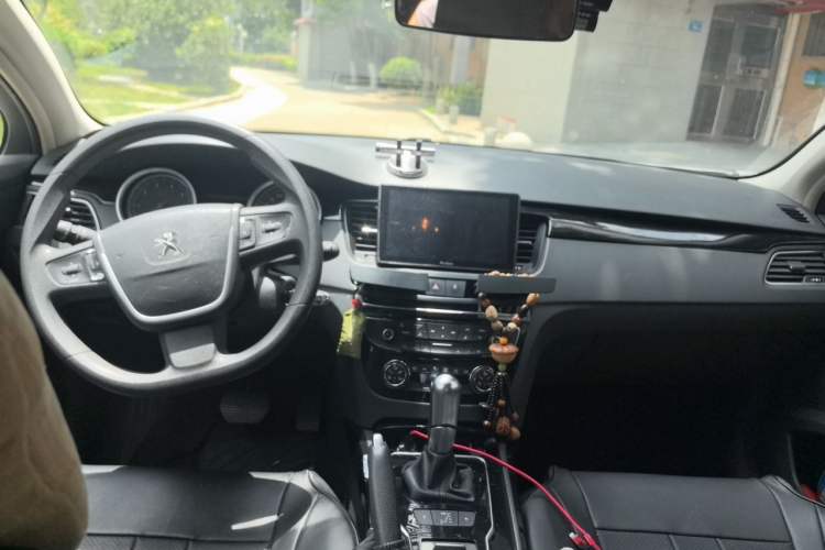 Used Peugeot 508 2013 2.0L 2nd Anniversary Edition with Automatic Sunroof – Classic Version Interior 2