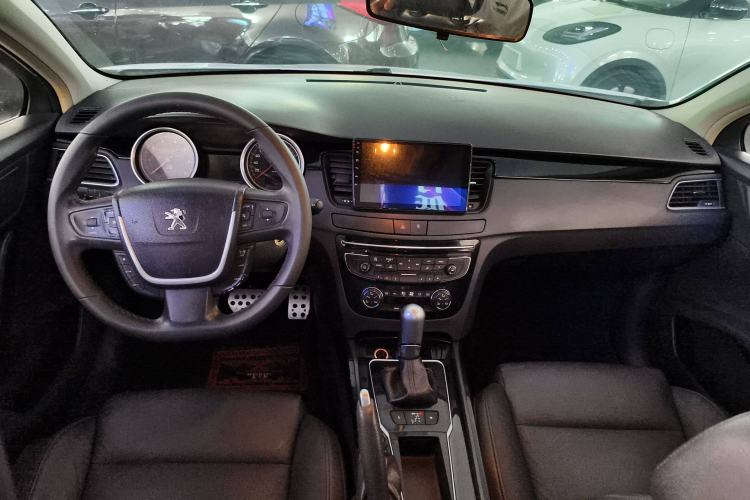 Used Peugeot 508 2013 2.0L 2nd Anniversary Edition with Automatic Sunroof – Classic Version Interior 3