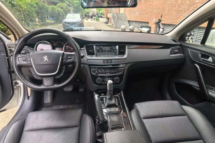 Used Peugeot 508 2013 2.0L 2nd Anniversary Edition Automatic Smart Enjoyment Version Interior 3