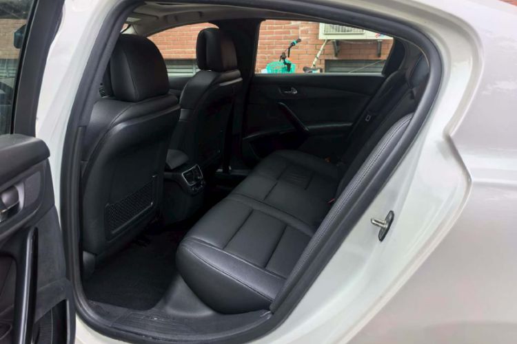 Used Peugeot 508 2013 2.0L 2nd Anniversary Edition Automatic Smart Enjoyment Version Interior 4