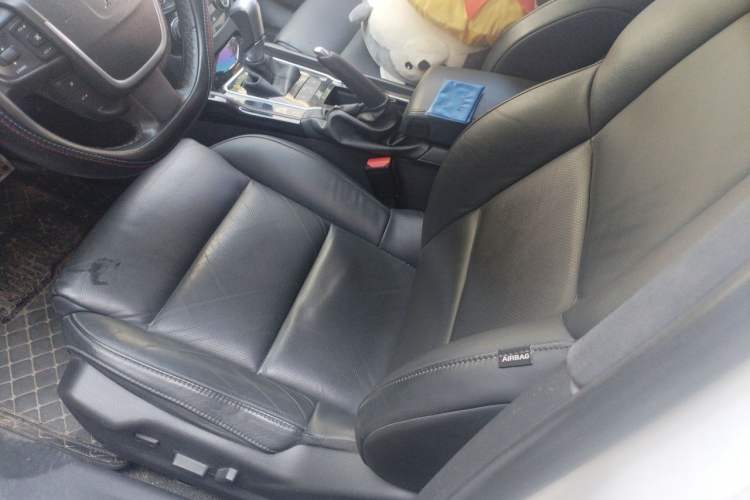 Used Peugeot 508 2013 2.0L 2nd Anniversary Edition with Automatic Sunroof – Classic Version Left Front Seat