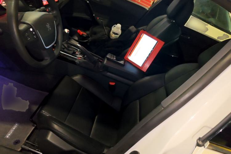 Used Peugeot 508 2013 2.0L 2nd Anniversary Edition with Automatic Sunroof – Classic Version Left Front Seat