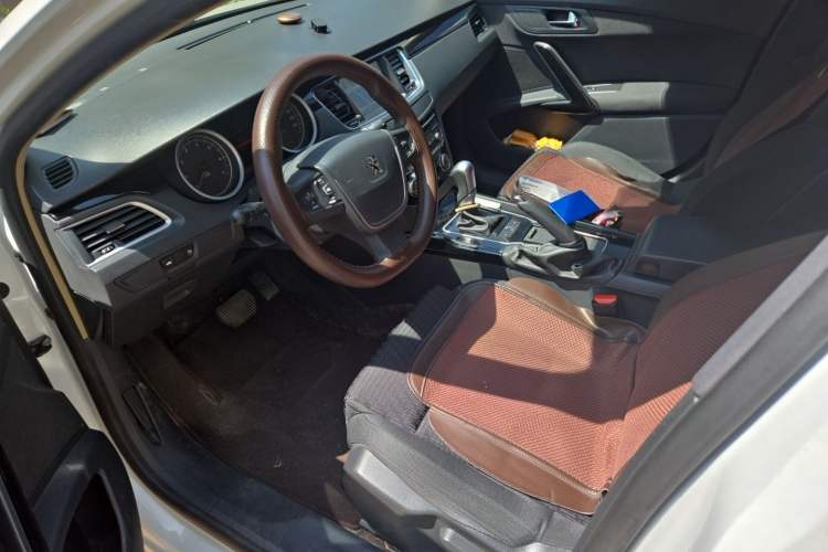Used Peugeot 508 2013 2.0L 2nd Anniversary Edition with Automatic Sunroof – Classic Version Left Front Seat