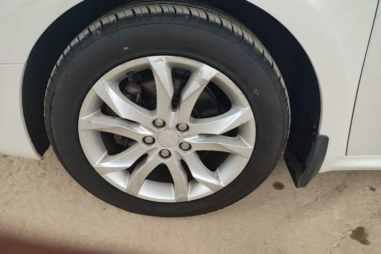 Used Peugeot 508 2013 2.0L 2nd Anniversary Edition Automatic Smart Enjoyment Version Left Front Wheel Hub