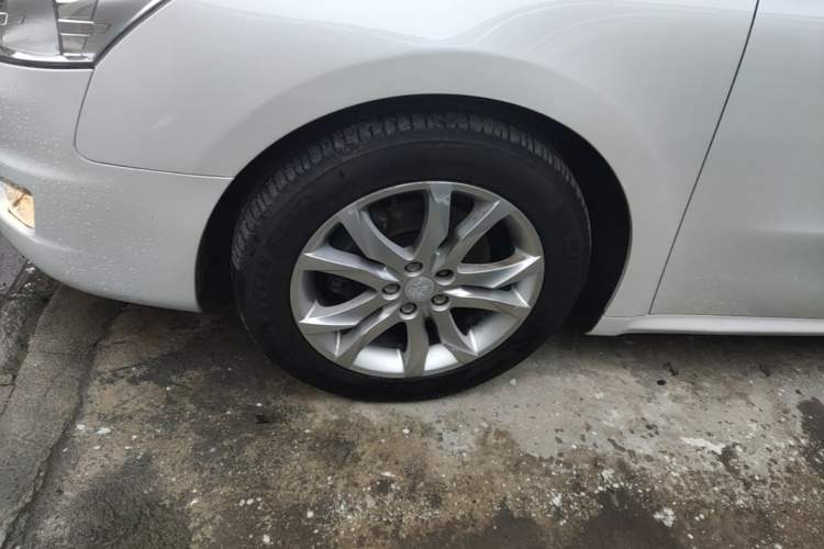 Used Peugeot 508 2013 2.0L 2nd Anniversary Edition Automatic Smart Enjoyment Version Left Front Wheel Hub